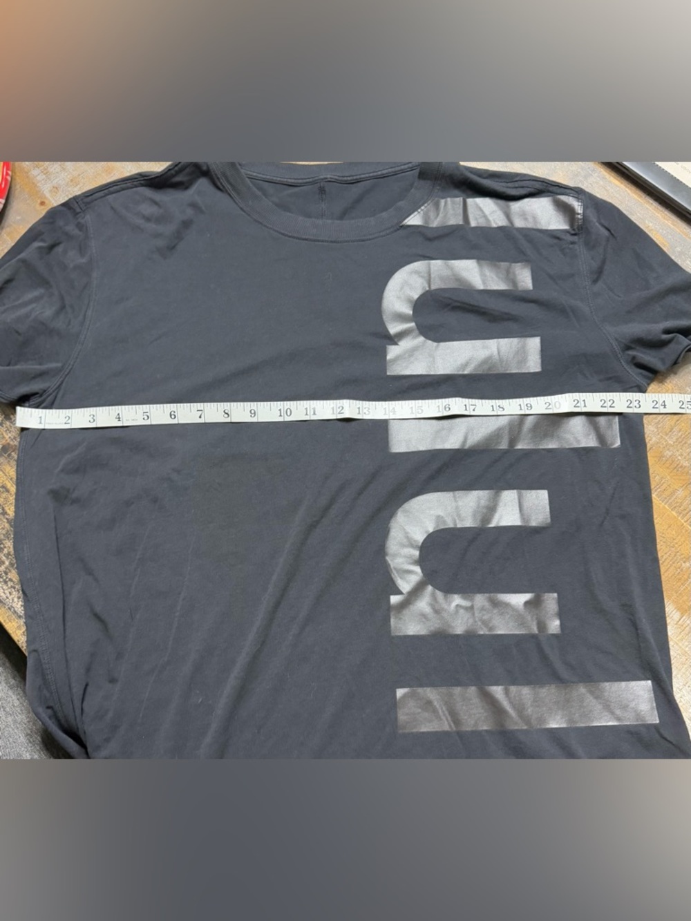 lululemon athletica Black Short Sleeve Logo Tee - Picture 8 of 9